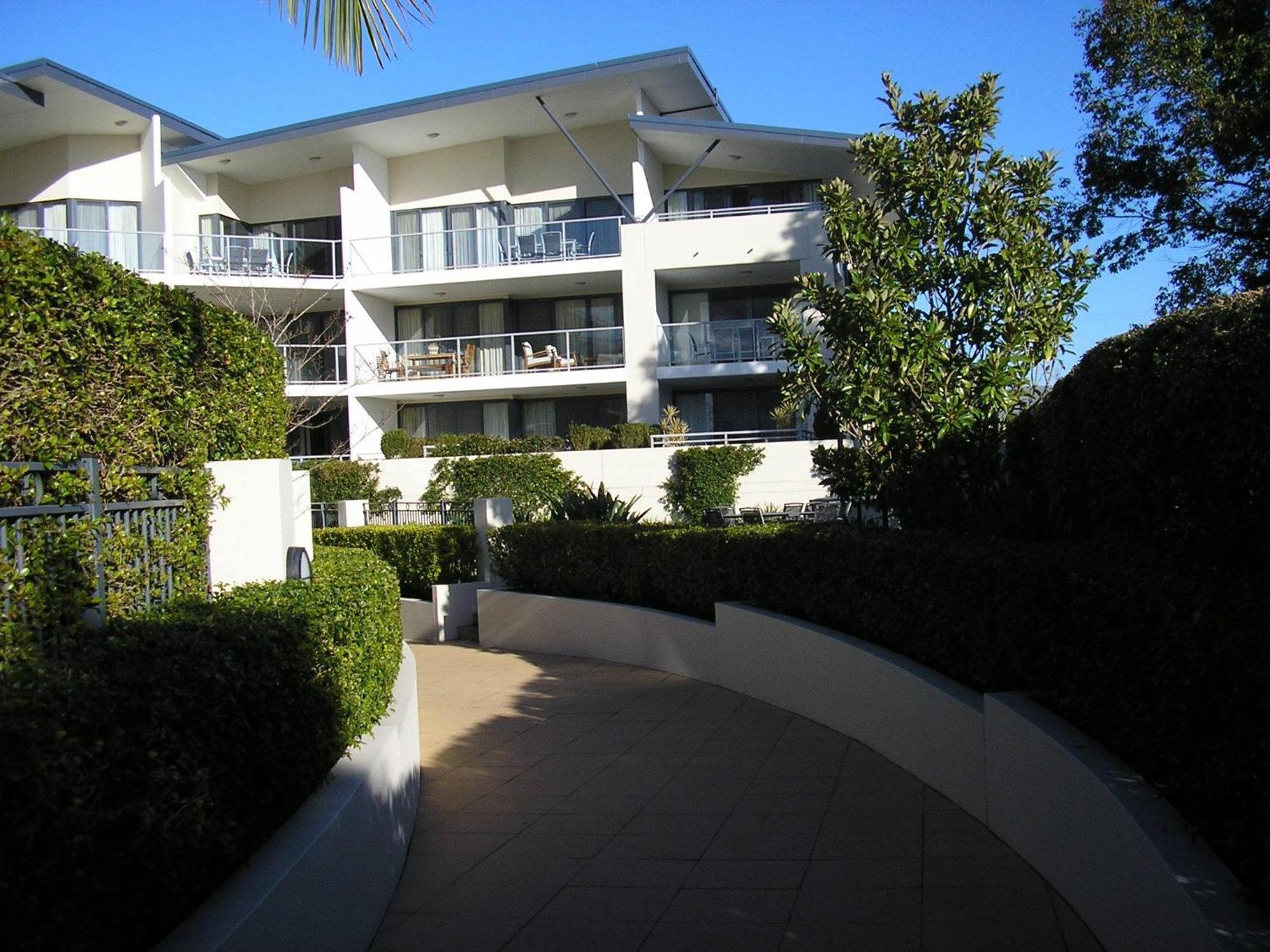 Boathouse Aparthotel