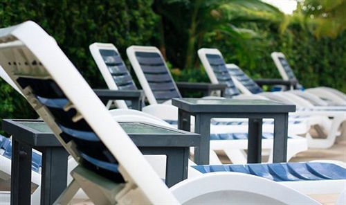 Boathouse 4* Tea Gardens