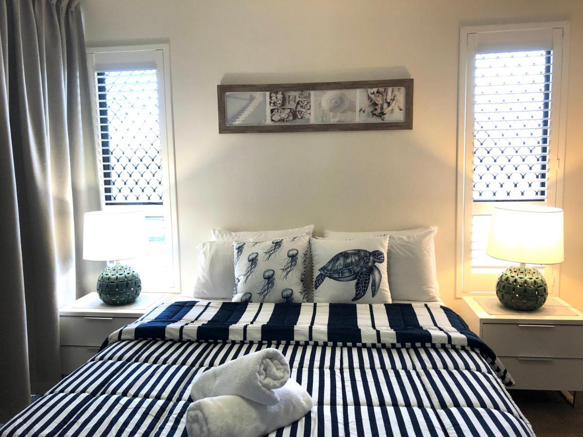 Boathouse 4* Tea Gardens